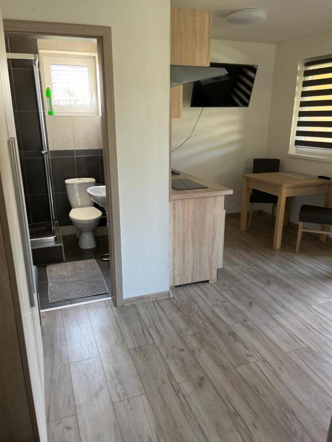 Apartmanovy Dom Magda Vrbov Exterior foto